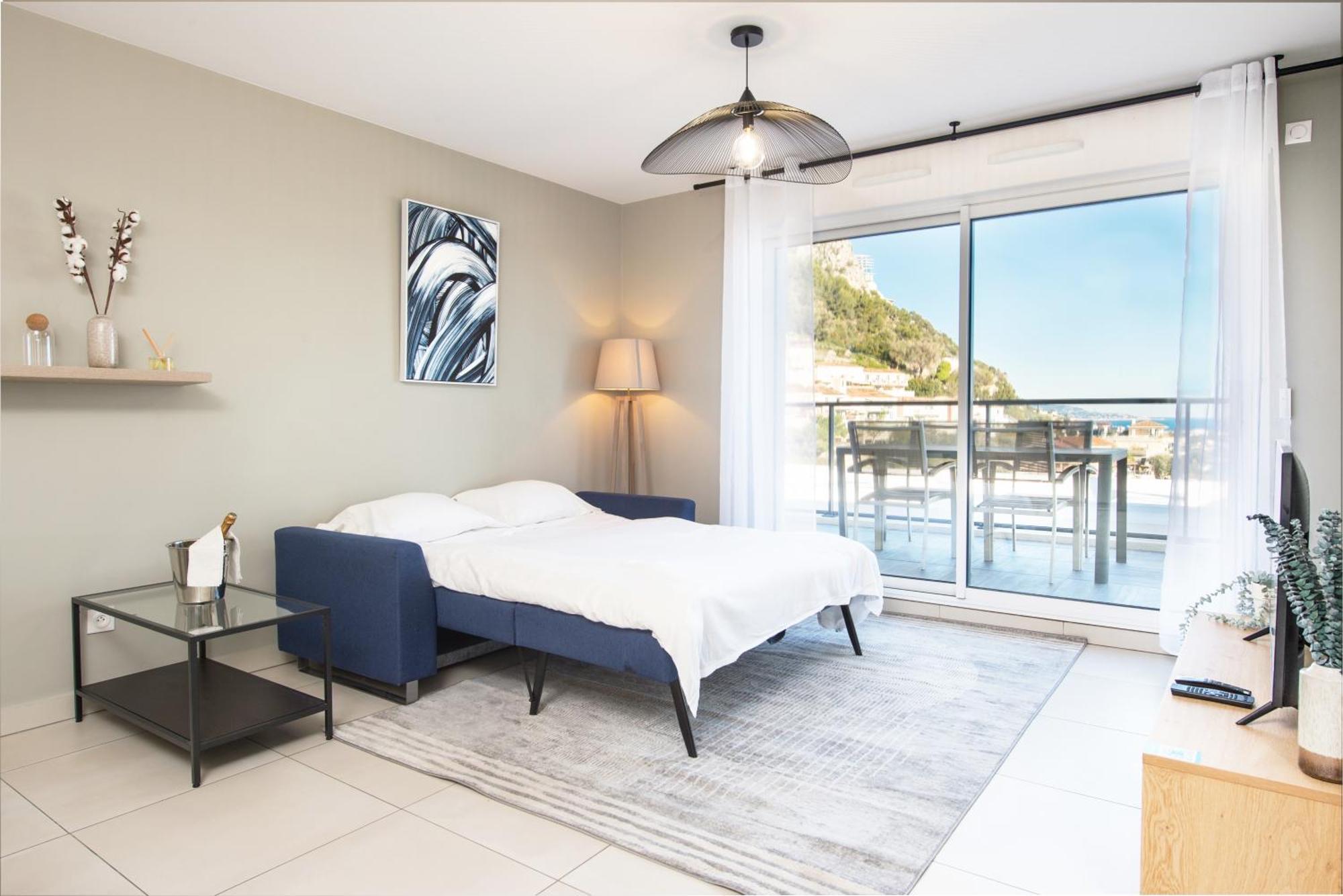Luxury Apartment - Sea View - Private Parking - Bp Бюсолей Екстериор снимка